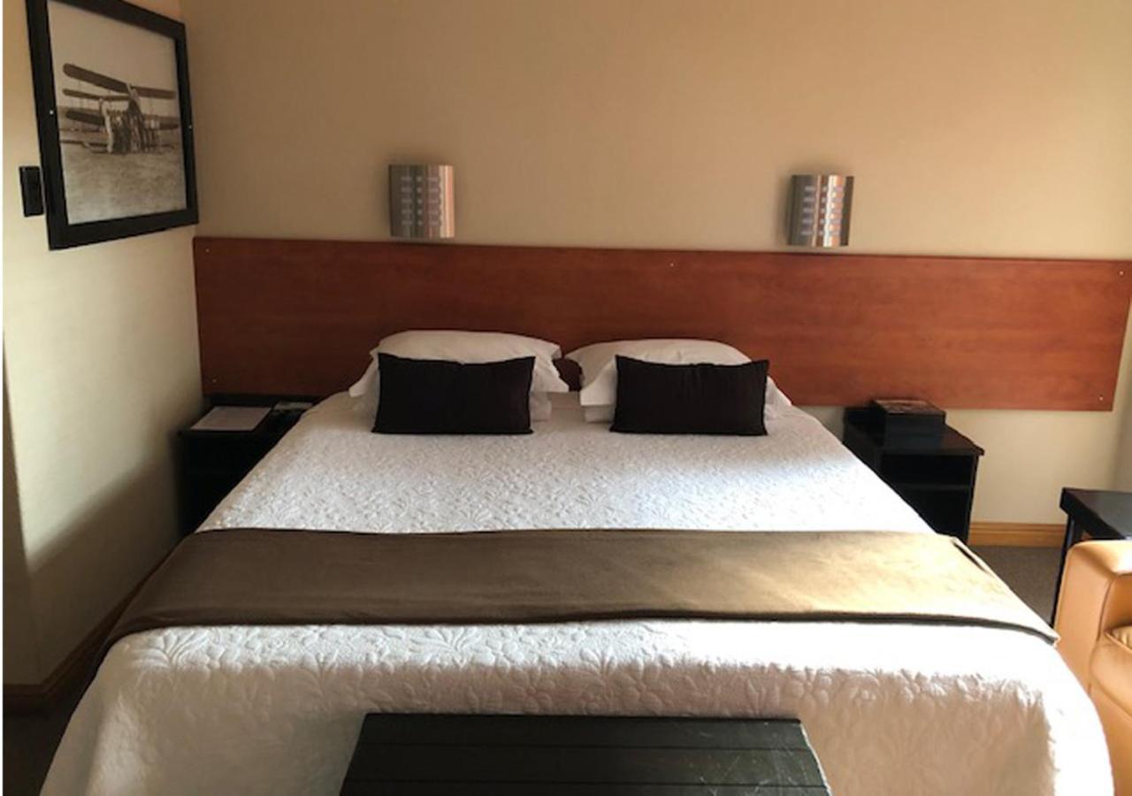 A La Martha'S Air-Port Guest House Port Elizabeth Eksteriør billede